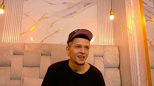 kendalltaylorr online show from November 20, 12:50 pm