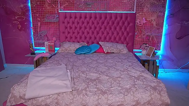 ArianaDarkk online show from November 29, 9:08 pm