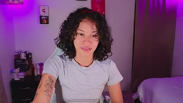 Peggy Funn online show from June 15, 6:24 am