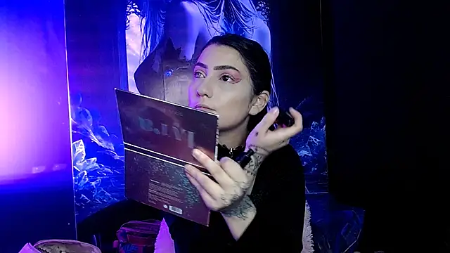 sophy rock online show from February 19, 3:44 pm