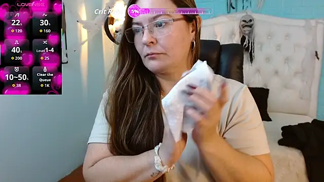 MsJossie online show from October 28, 3:34 am