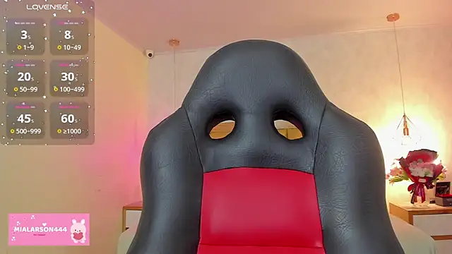 LARSONMIA online show from February 24, 12:37 pm