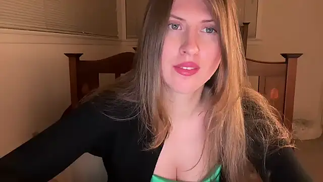 YUMIandbigWOLF online show from March 28, 4:34 am