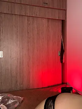 Ambar R0SSE online show from September 17, 4:10 am