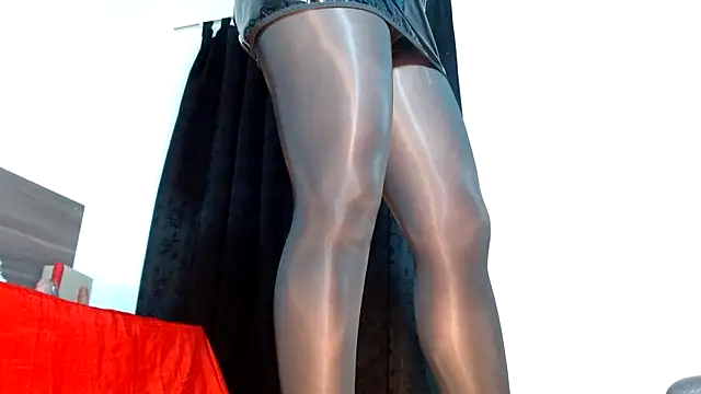 Mila cams1  online show from September 27, 5:14 am