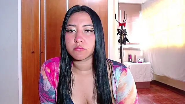 LuciaTomson online show from April 6, 5:58 pm