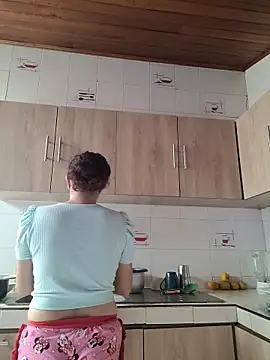 NATALIA MAGICK online show from November 6, 4:35 pm