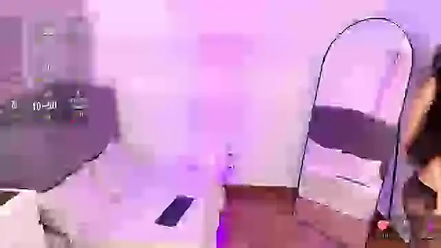 hazel lee ross online show from September 8, 6:29 pm