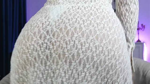 ivyleague  online show from February 12, 6:09 pm