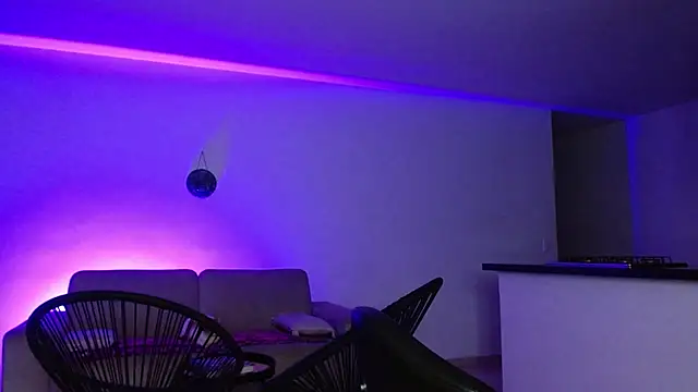 Susi bell online show from October 3, 12:05 am