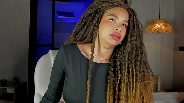 nayah   online show from September 16, 7:55 pm