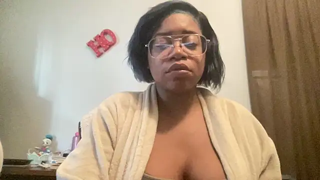 MommyConfident online show from October 21, 1:15 pm