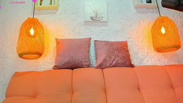 emiily s online show from October 2, 12:10 pm