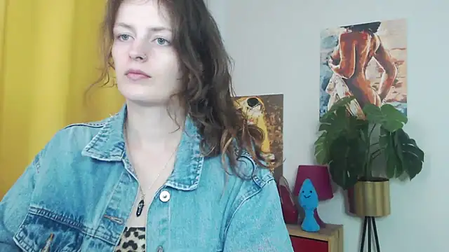 juicyNadine online show from September 10, 4:56 am