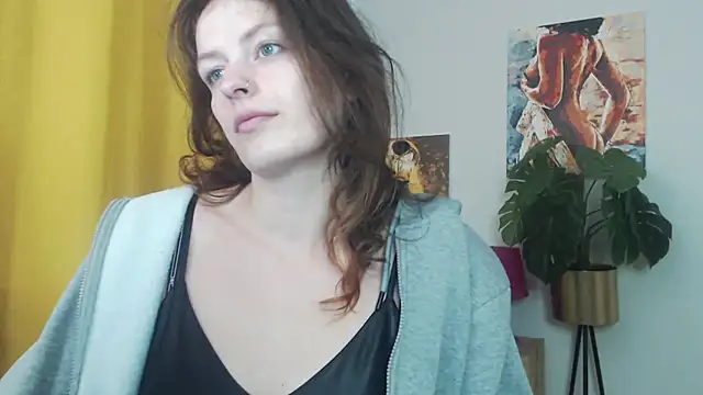 juicyNadine online show from September 9, 4:45 am