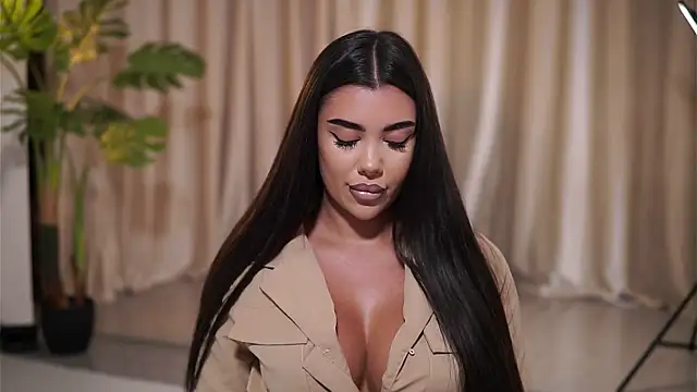 NatyDesiree online show from July 28, 7:26 pm
