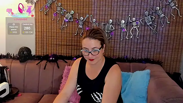 ariana cross online show from October 17, 12:52 pm