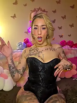 Chachou000 online show from December 5, 7:26 pm