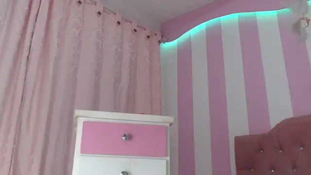 zaleya mateus online show from April 6, 11:00 am