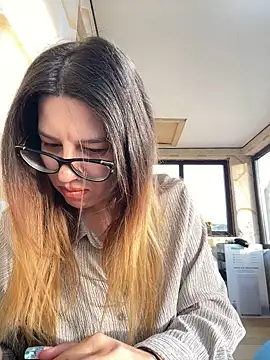 NadiraNoor online show from October 21, 2:21 pm