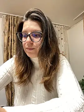 NadiraNoor online show from March 27, 10:43 pm