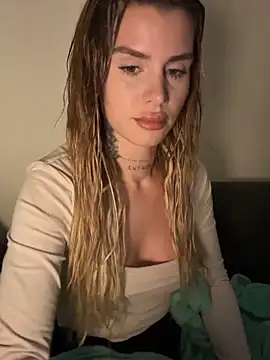 EmiliaCatalina online show from February 3, 12:54 am