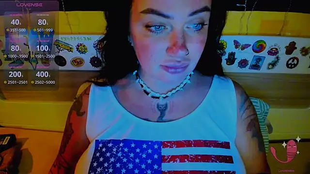 EllieOz online show from September 23, 6:28 pm