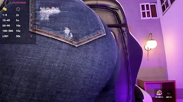 majo rosse  online show from September 18, 7:34 pm