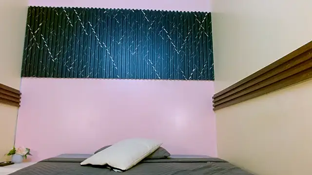 VeronicaRobles online show from June 3, 6:46 pm