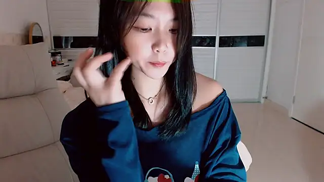 -Lucky Girl online show from September 17, 2:15 pm