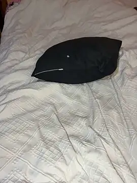 tmona1917 online show from October 22, 6:57 pm