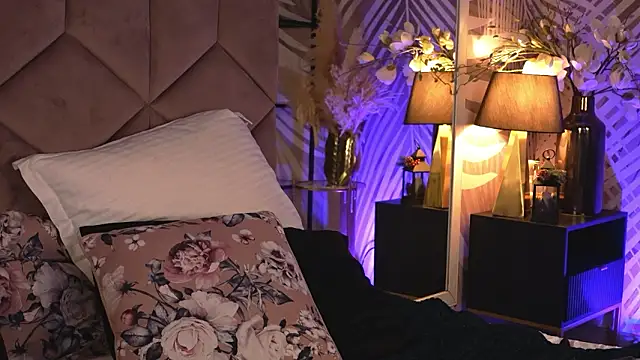 KatyaBelle online show from February 9, 8:55 pm