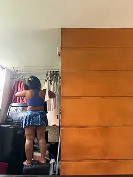 emmyjhonson07 online show from September 29, 2:00 pm