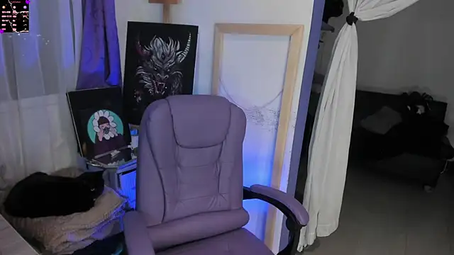 witchviolet online show from September 20, 1:59 am