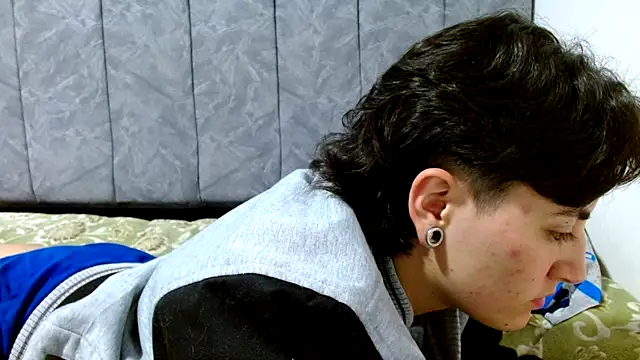 linda 33 online show from October 10, 11:09 pm