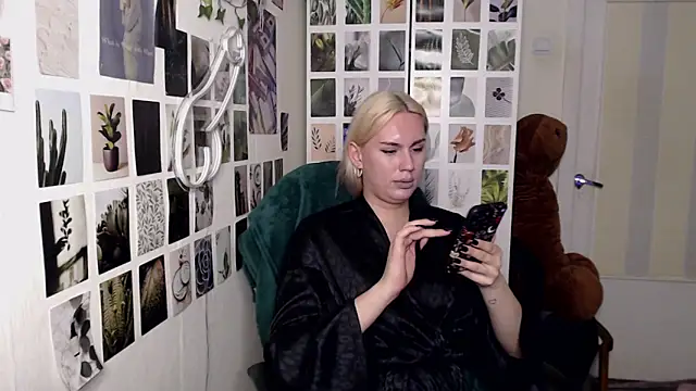 CapriScorpion online show from October 23, 5:30 pm