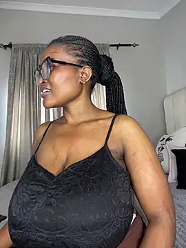 Bustygoddess32 online show from January 17, 5:59 am