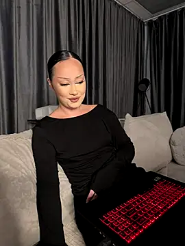 RollingGirls online show from September 29, 2:00 pm