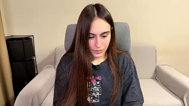 AliceKolltt online show from March 8, 9:40 pm