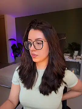 EmaSaenz online show from June 24, 11:15 pm