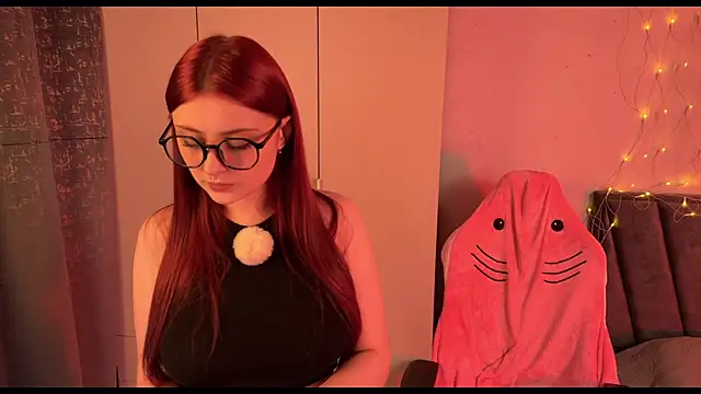 RozieRose online show from November 28, 11:57 am