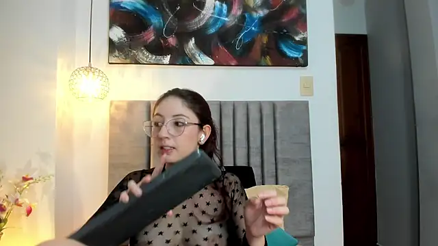 Emilywatsonn online show from October 15, 12:35 am