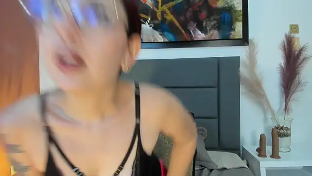 Emilywatsonn online show from October 18, 12:25 am