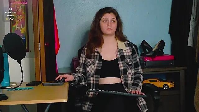 TreeJeanne online show from November 8, 1:10 am