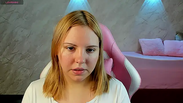 Stacy Luv online show from February 2, 9:19 am