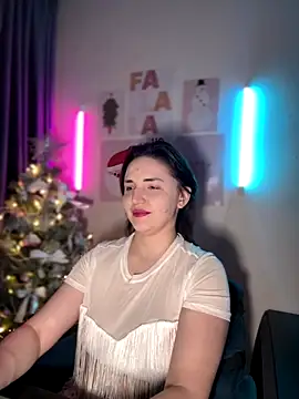 HoneySweetBee online show from December 19, 4:32 pm