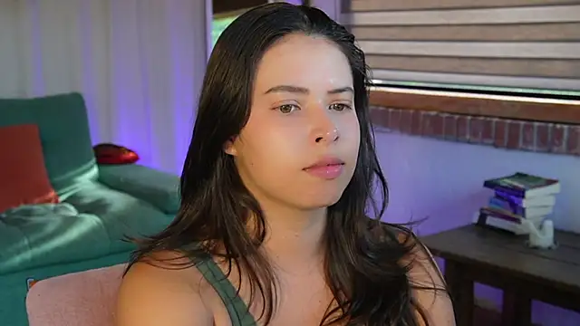 Kozzy  online show from April 9, 10:15 pm