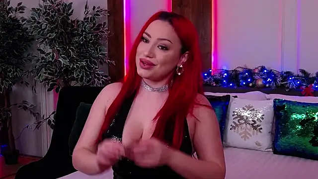 EmyHilton online show from December 18, 6:29 am