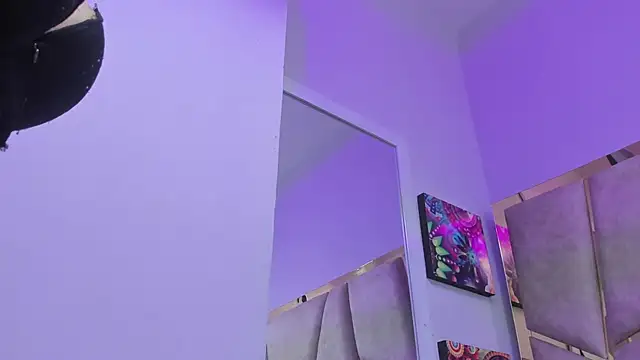 Kloe Candy1 online show from April 12, 5:43 am