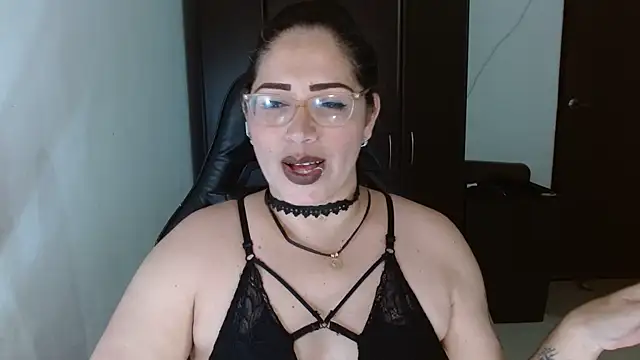 natashasmithe online show from October 15, 1:08 am